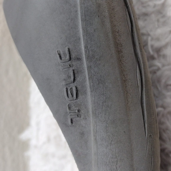 Telic Energy Dolphin Gray Waterproof Thong Slip On Flip Flops - Picture 13 of 16